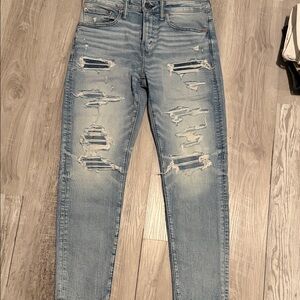 American Eagle Outfitters Men's Distressed  Athletic Fit Jeans in Light Blue